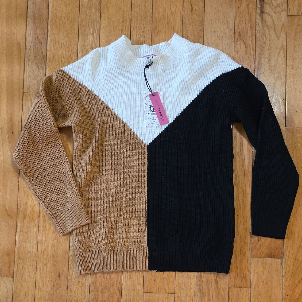 ANDREE BY UNIT Tri-Tone Sweater - Black, White, and Brown